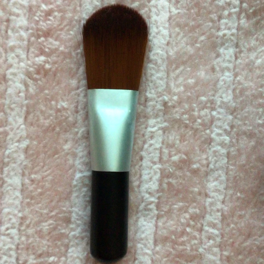 Small Makeup Brush in Black and Silver 3inches